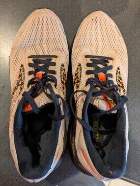 Brooks Adrenaline GTS 22 Womens 9.5 B Running Shoes Multicolor